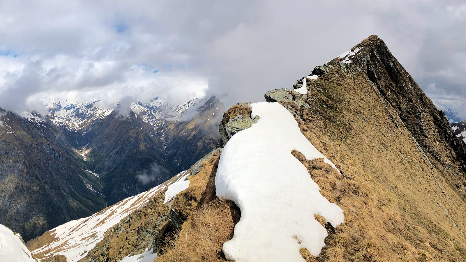 Die letzten Meter auf die Toinigspitze
